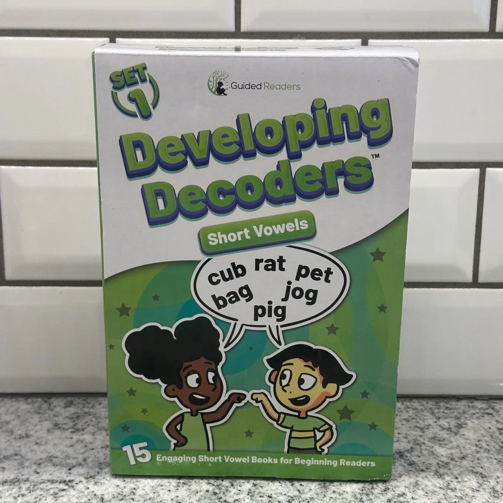 Guided Readers Developing Decoders Short Vowels Set 1 15 Books‎ Beginner Readers